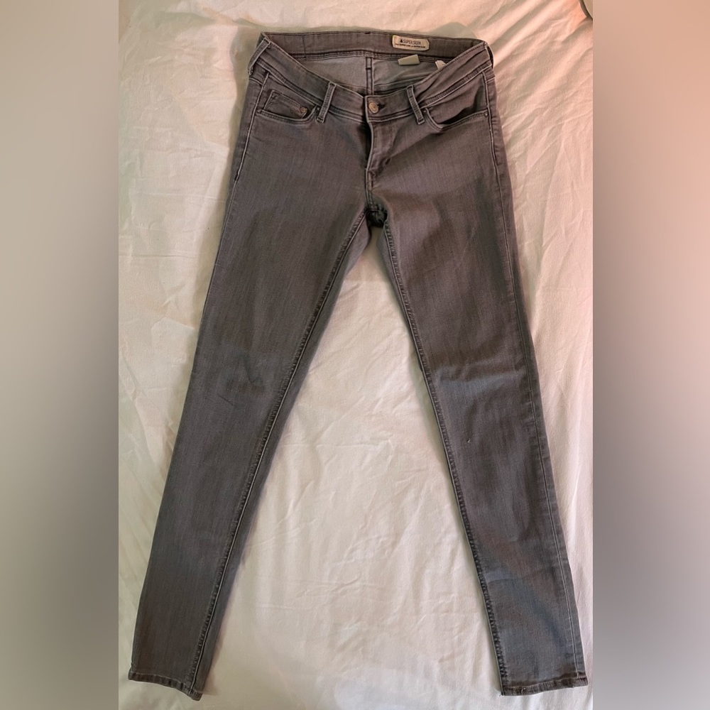 H&M skinny jeans Size 29x32